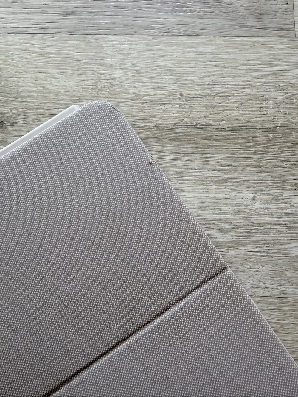 Logitech Combo Touch | iPad Pro 11 inch (1-4th Gen) | Sand
